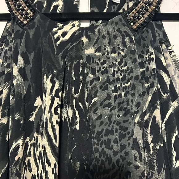 Sandra Darren Black/Green Animal Print Beaded Neckline Sleeveless Dress Sz 16W - Picture 4 of 5